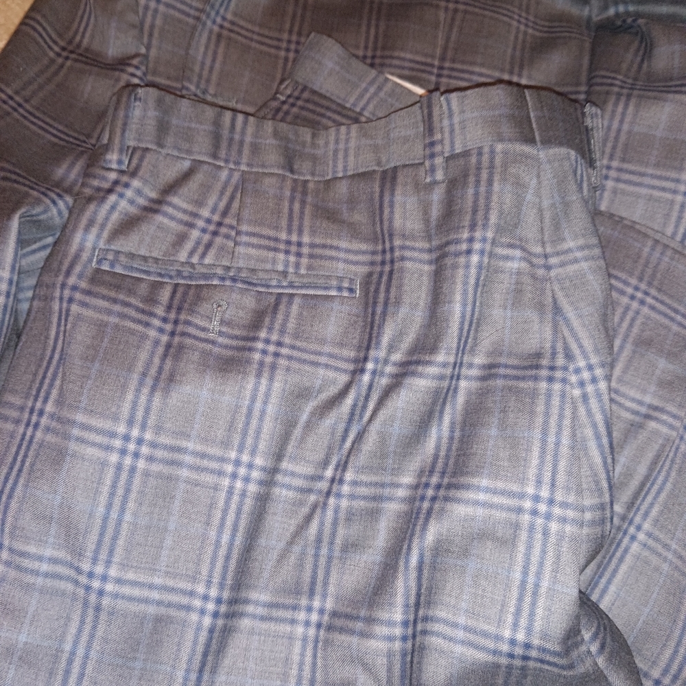 Joe Abboud Mens Suit - Picture 3 of 4